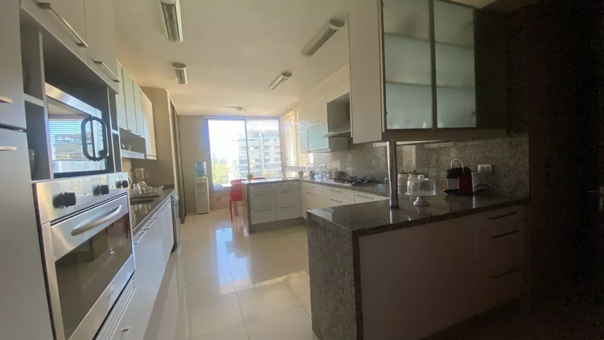 D_NQ_NP_2X_668593-MLC83155695075_032025-F-exclusivo-condominio-inmejorable-vista-al-polo-y-manquehue