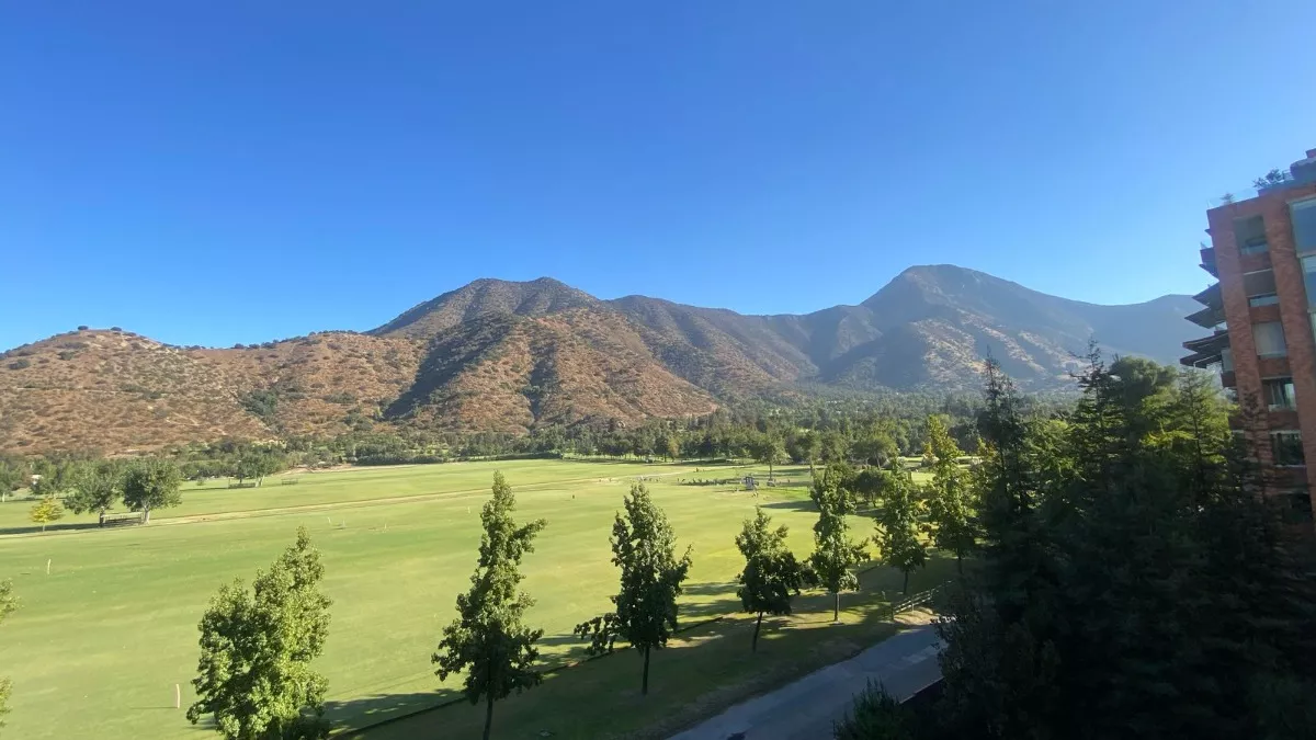 D_NQ_NP_2X_950854-MLC82866603478_032025-F-exclusivo-condominio-inmejorable-vista-al-polo-y-manquehue