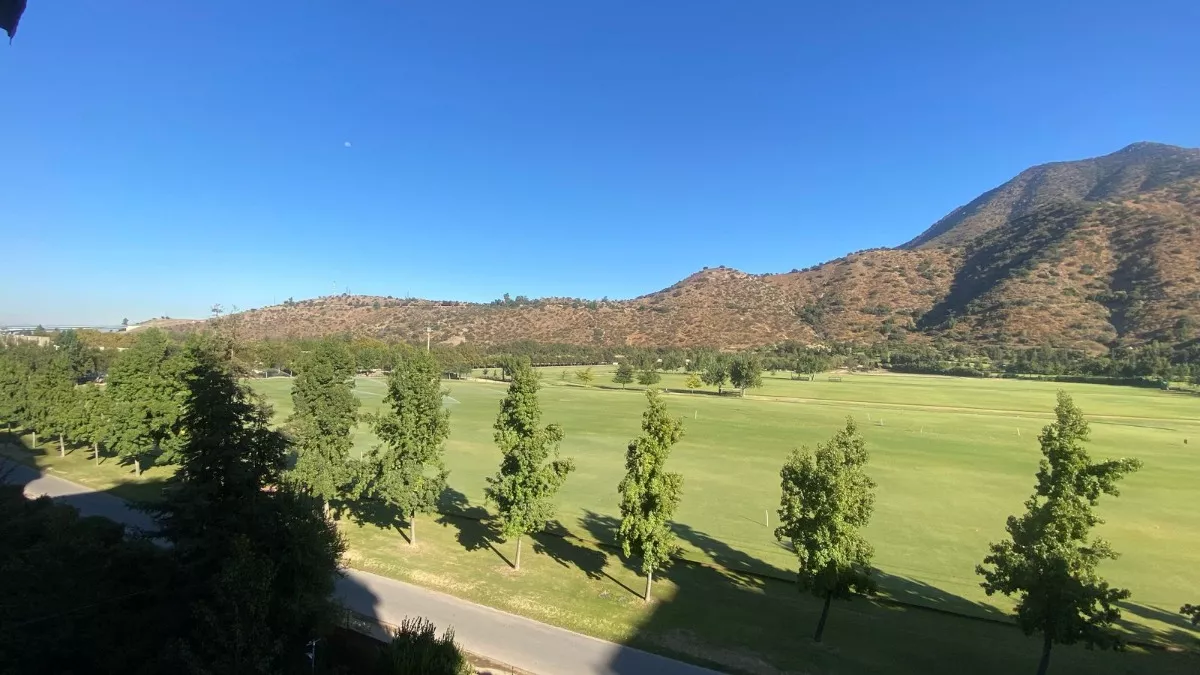 D_NQ_NP_2X_997484-MLC83155565915_032025-F-exclusivo-condominio-inmejorable-vista-al-polo-y-manquehue