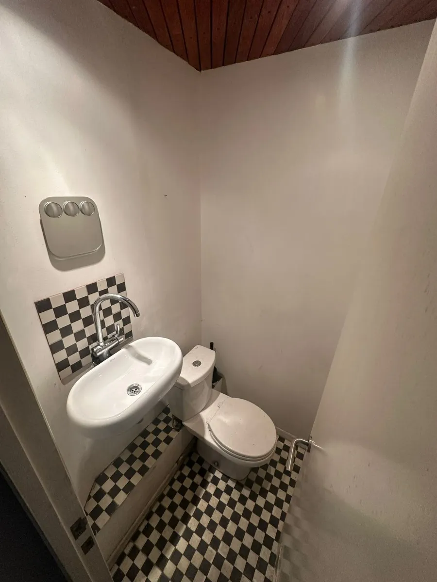 589