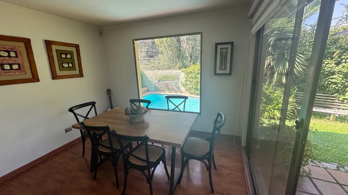 Casa en condominio con piscina y entorno natural – El Arrayán