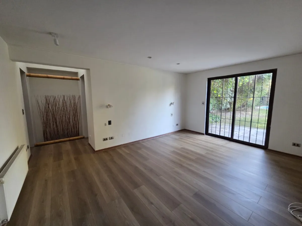 05 Amplia casa familiar con jardín y piscina – La Dehesa