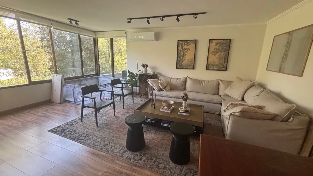 Luminoso dúplex con gran terraza y quincho – La Dehesa