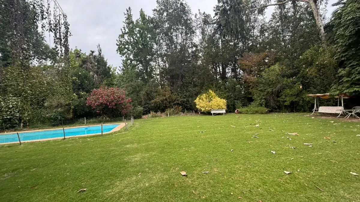 08 Exclusivo loteo de seis parcelas con casas y tranque – Calera de Tango