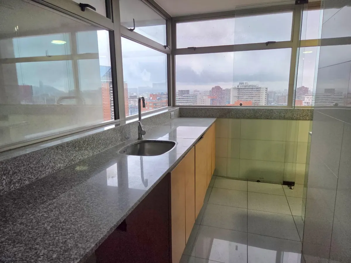 Impecable departamento con vista panorámica – Las Condes