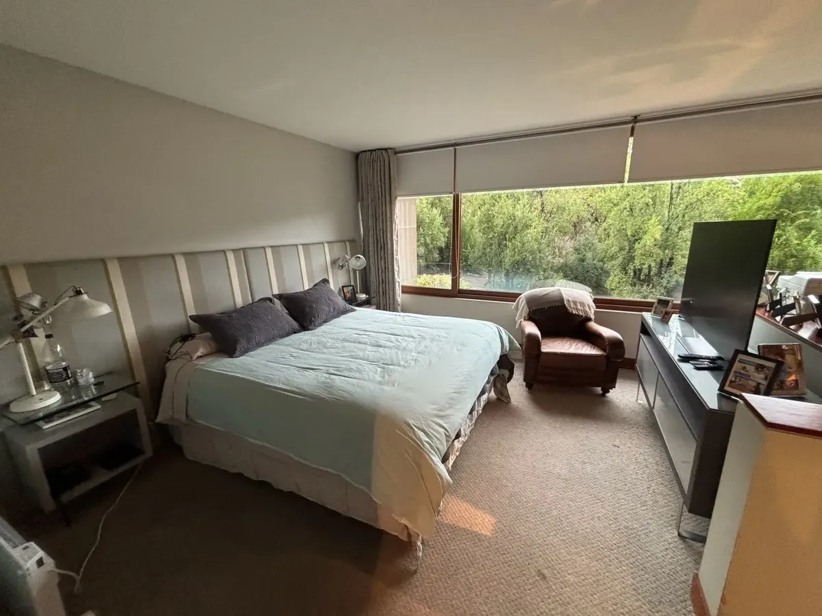 Amplio departamento con vista al golf – Los Trapenses