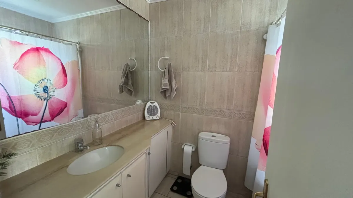 Casa en condominio con piscina y entorno natural – El Arrayán