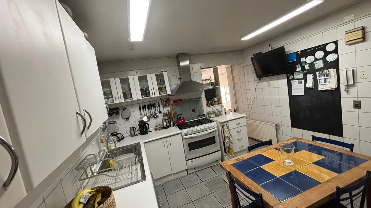 10 Casa en condominio con piscina y seguridad 24/7 – Huechuraba