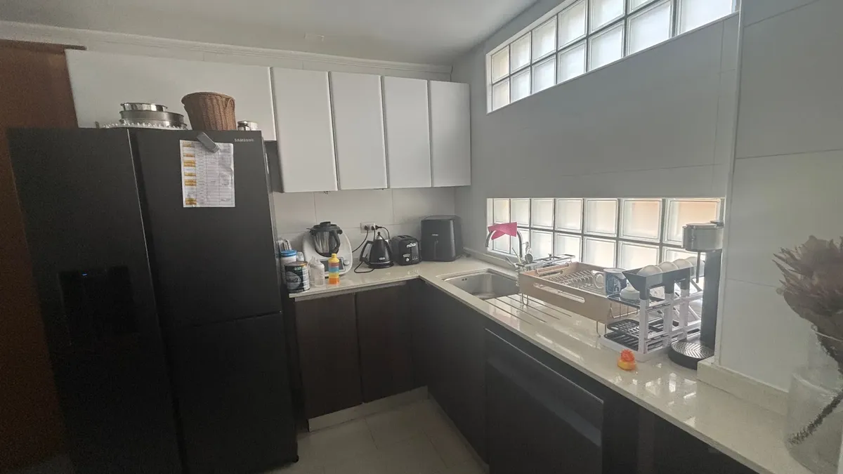 Luminoso dúplex con gran terraza y quincho – La Dehesa