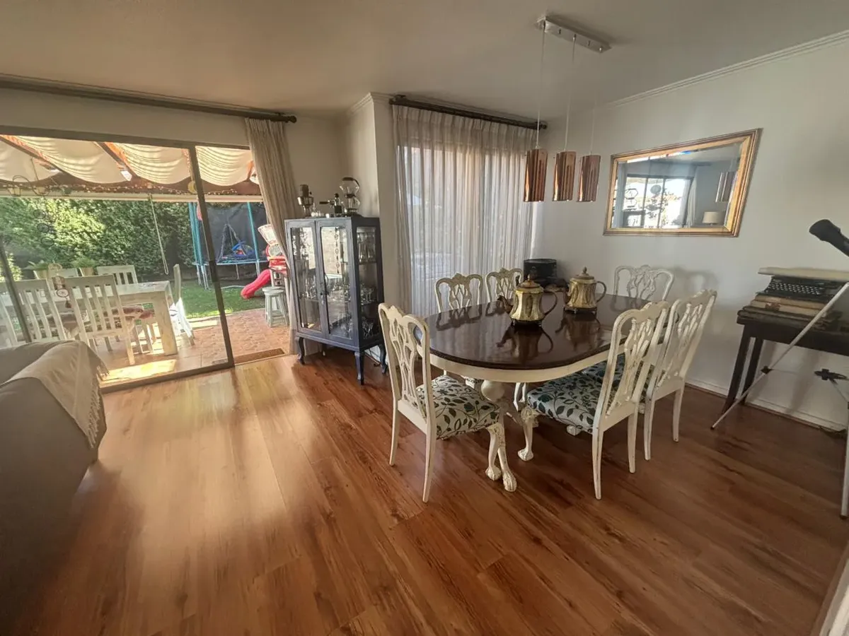 Acogedora casa familiar con piscina – La Dehesa
