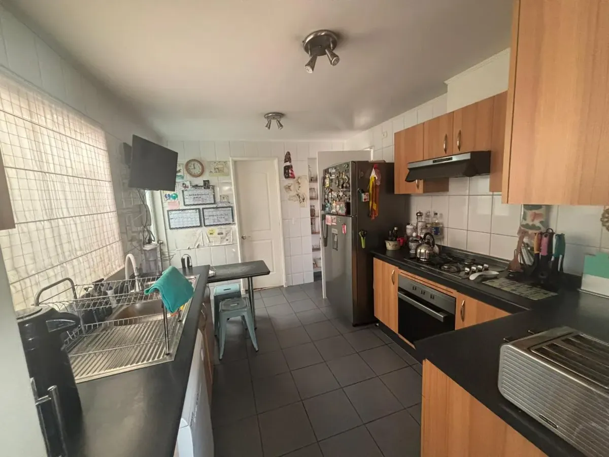 Acogedora casa familiar con piscina – La Dehesa