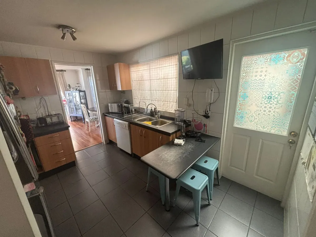 Acogedora casa familiar con piscina – La Dehesa