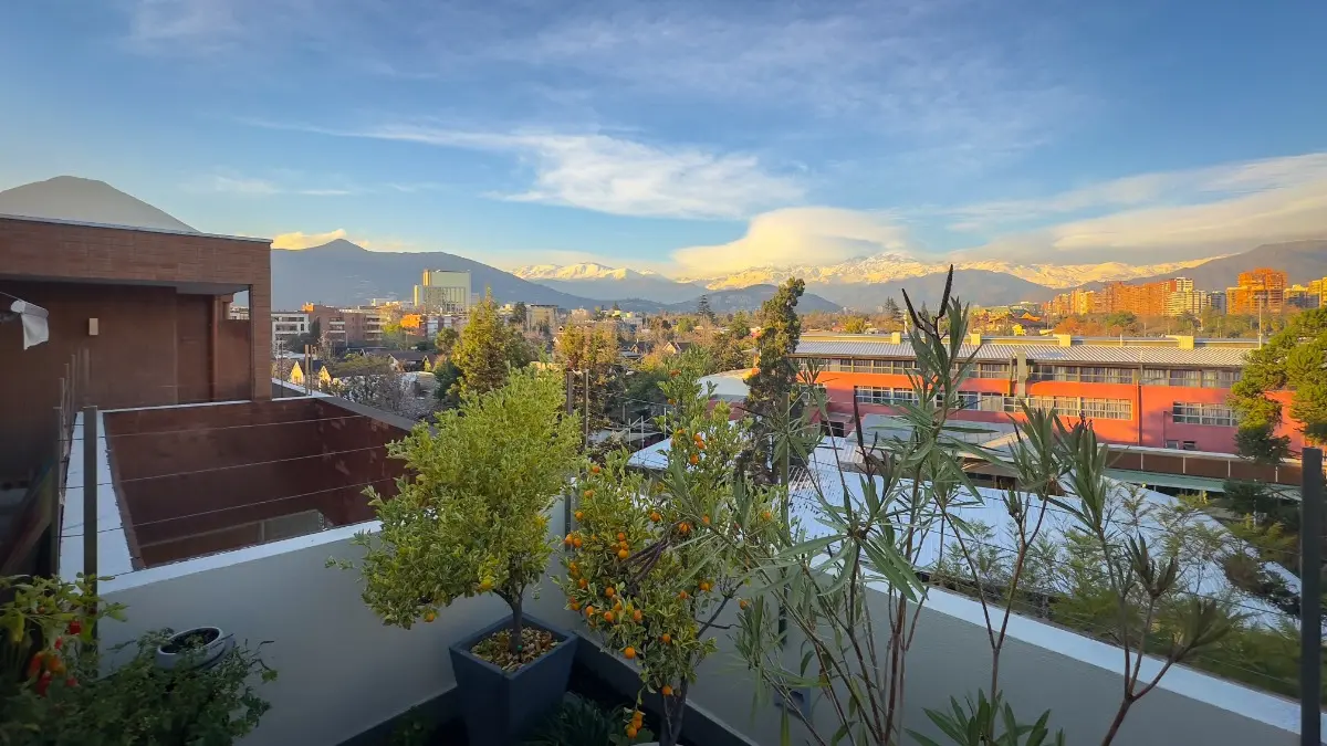 15 Exclusivo Penthouse con gran terraza y vista panorámica – Vitacura