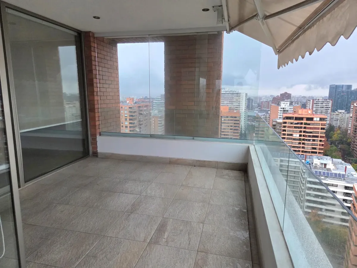 Impecable departamento con vista panorámica – Las Condes