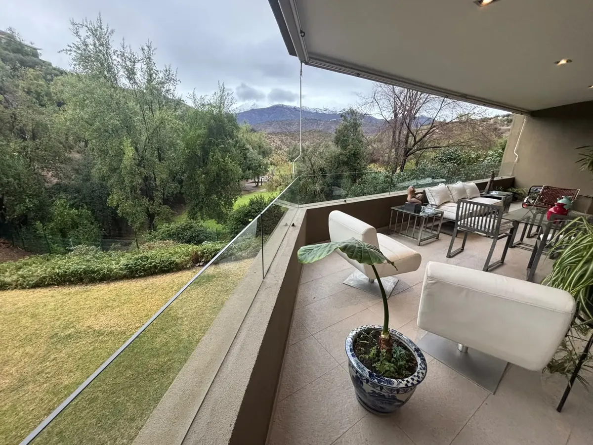 Amplio departamento con vista al golf – Los Trapenses