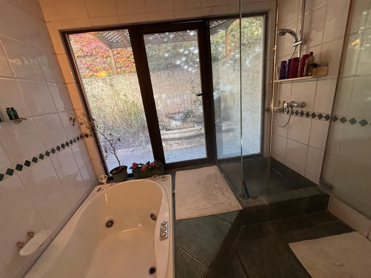 20 Amplia casa familiar con piscina en Santuario – Los Trapenses