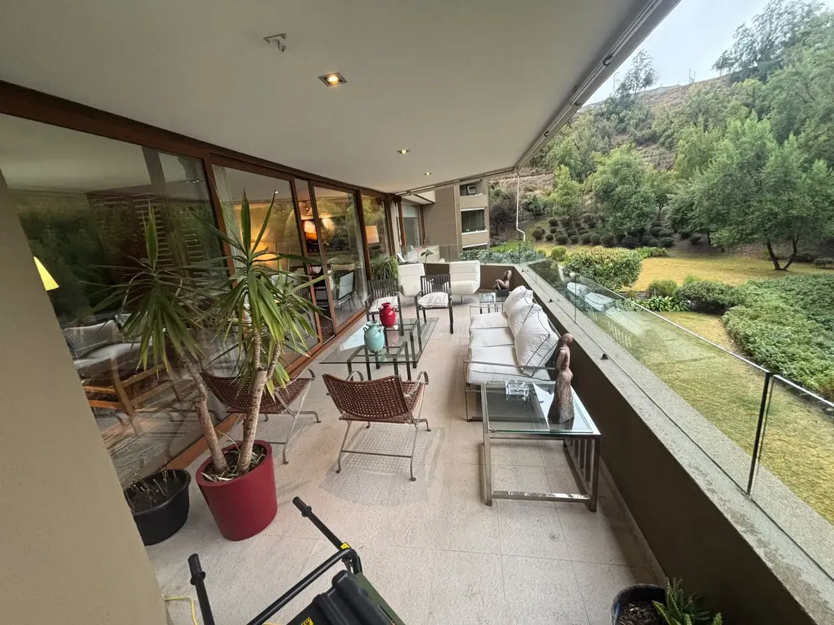 Amplio departamento con vista al golf – Los Trapenses