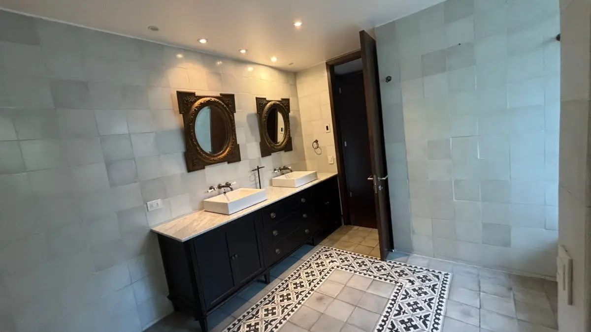 21 Exclusiva casa mediterránea con piscina y vista a la cordillera – Los Trapenses