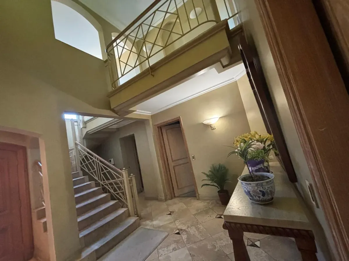 23 Amplia casa familiar con piscina en Santuario – Los Trapenses