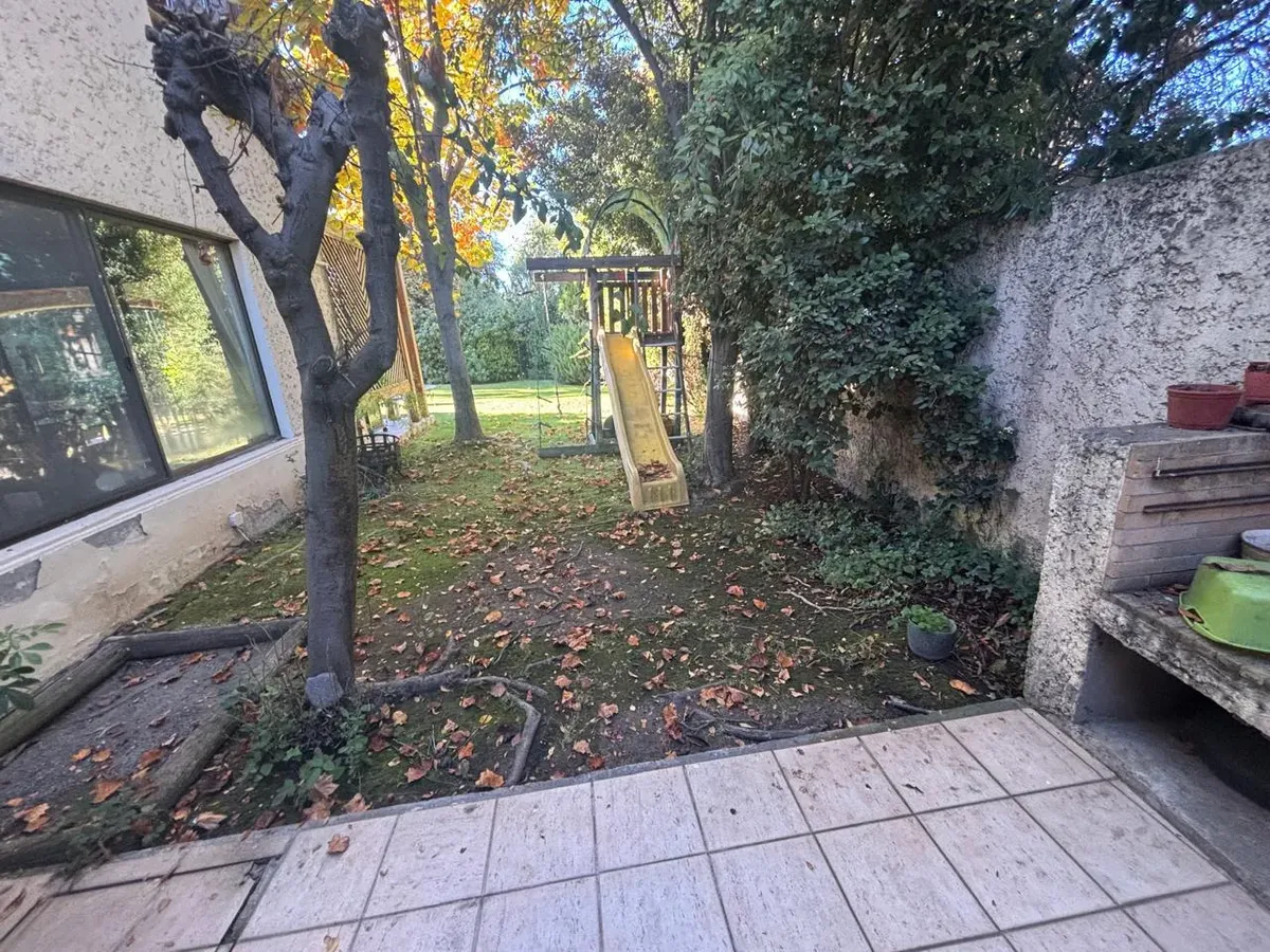 24 Amplia casa familiar con piscina en Santuario – Los Trapenses