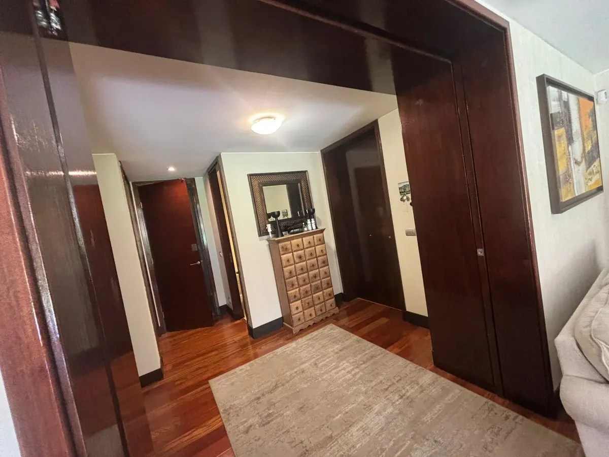 Exclusivo departamento tríplex con jardín en Valle Escondido